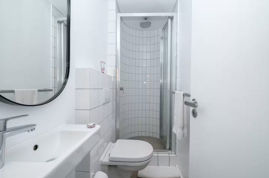 1 Bedroom Property for Sale in Sea Point Western Cape